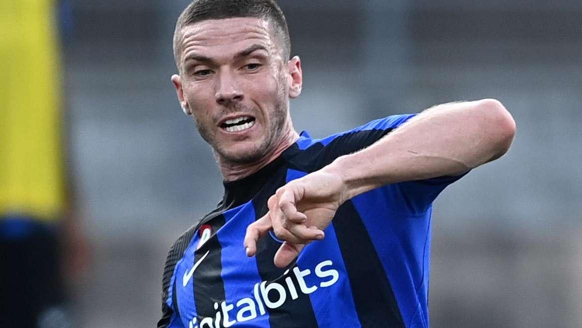 CdS - Gosens fatica: piccolo allarme. L'Inter torna sul mercato per un esterno sinistro?