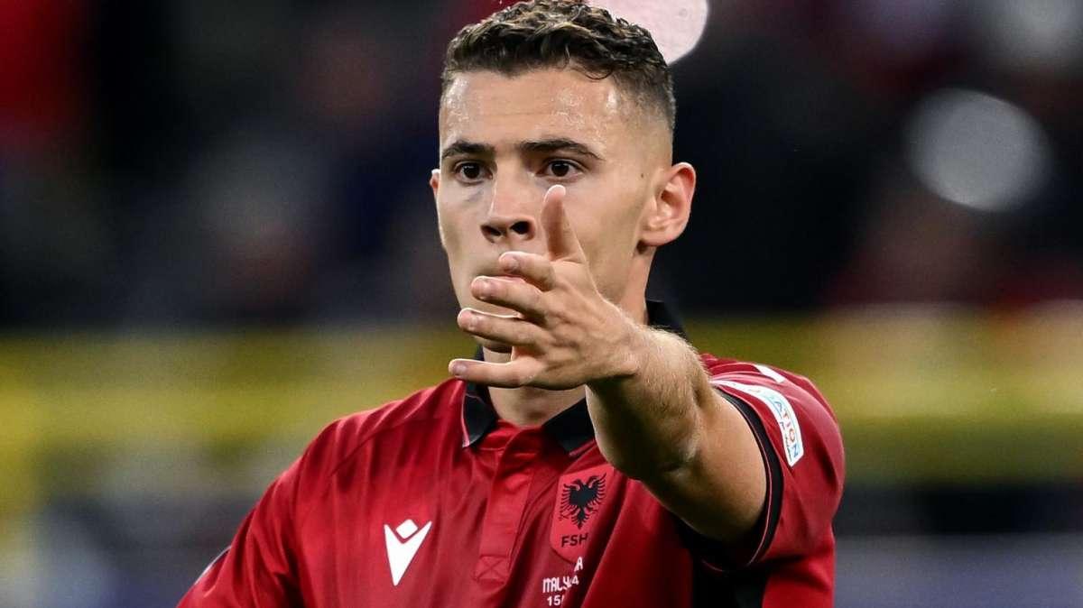 Albania, Asllani dà ragione a Sylvinho: l'interista piega la Georgia con un gol da fuori area, 1-0 a Tbilisi 