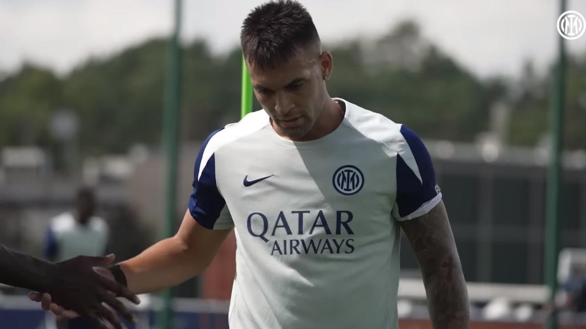 L'Inter riaccoglie Lautaro e Thuram. C'è anche Stones: gli scatti social