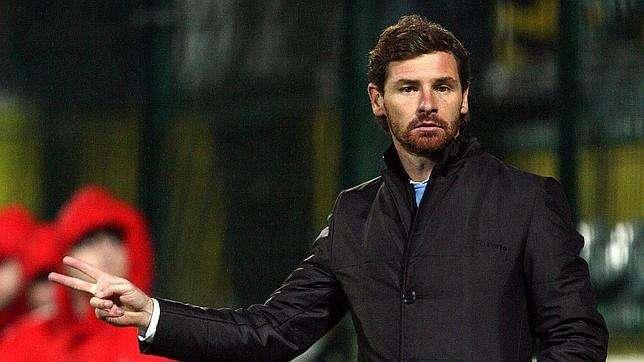 Tuttosport - Hulk e Fernando restano con Villas Boas