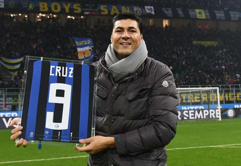 Gli auguri dell'Inter a Cruz: "Carattere, disciplina e senso del gol"
