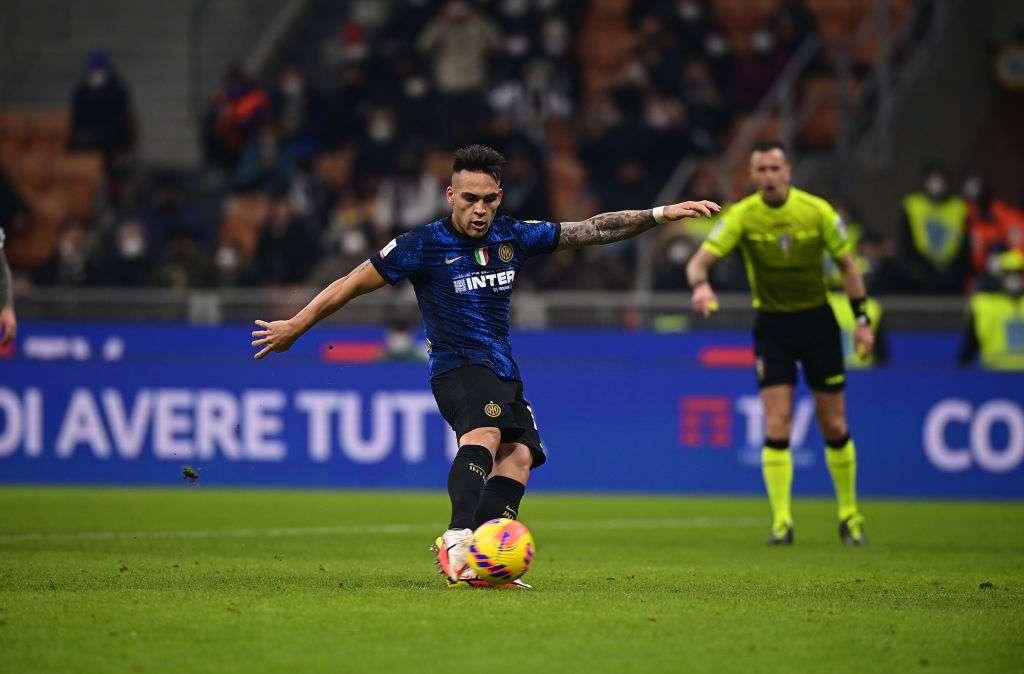 Non c'è due senza tre: Lautaro punisce ancora la Juve a San Siro