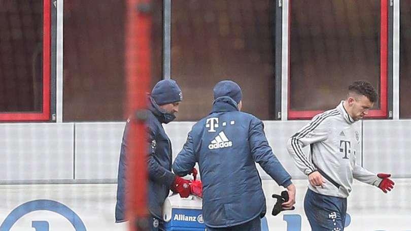 Bayern Monaco, brutto infortunio per Perisic. Il tecnico Flick: "Frattura alla caviglia, 4 settimane di stop"