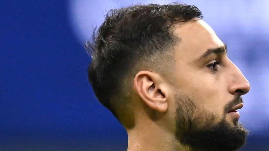 Viviano azzarda: "Fossi nell'Inter prenderei Donnarumma. E se fossi Gigio direi sì"