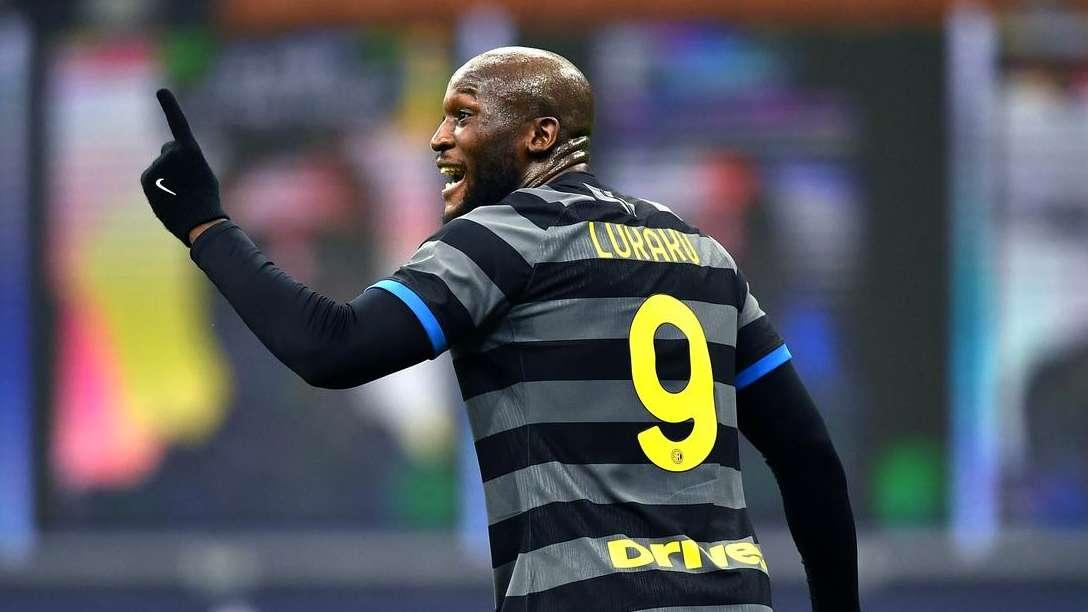 Lukaku al Man. City, niente di vero: il belga non vuole lasciare l'Inter. L'entourage spiega: "Fantasy news"