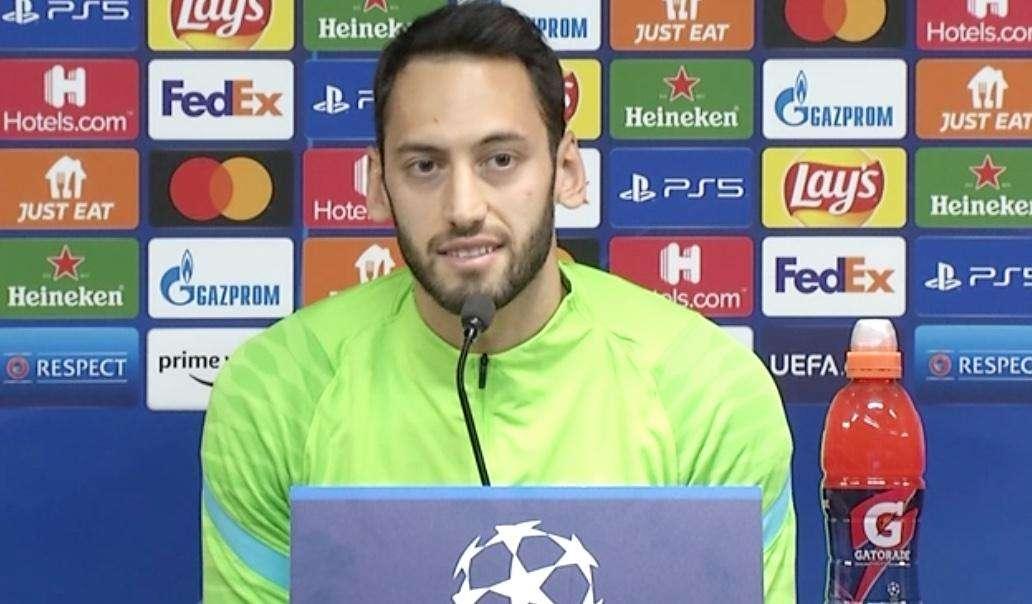 Calhanoglu a SM: "Inter-Liverpool, 50 e 50. Il sorpasso del Milan? Siamo i migliori, lo abbiamo dimostrato"
