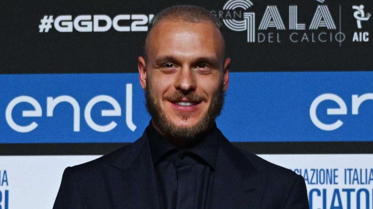 Dimarco: "Il mio premio è per tutta la famiglia Inter". Con ringraziamento speciale ai tifosi nerazzurri