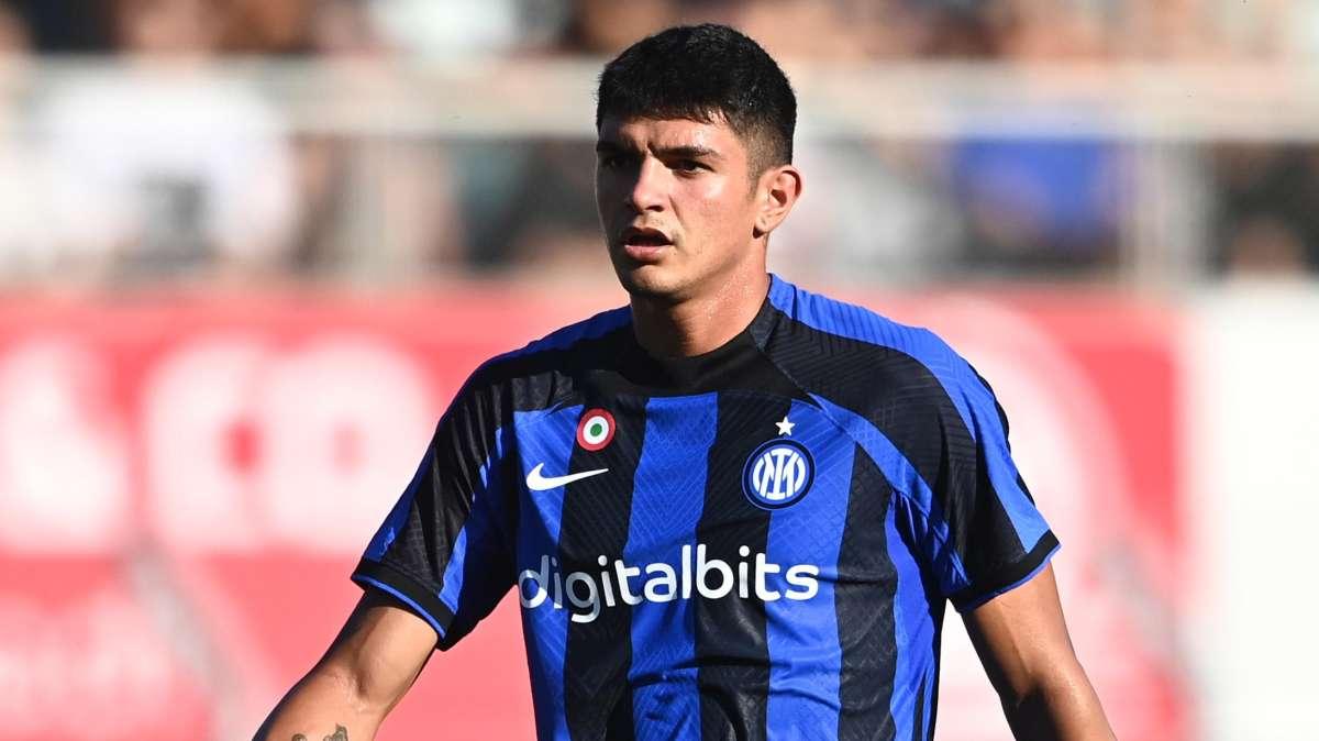 Bellanova: "Sono interista fin da piccolo, adesso voglio ripagare la fiducia. Zanetti e Maicon i miei idoli"