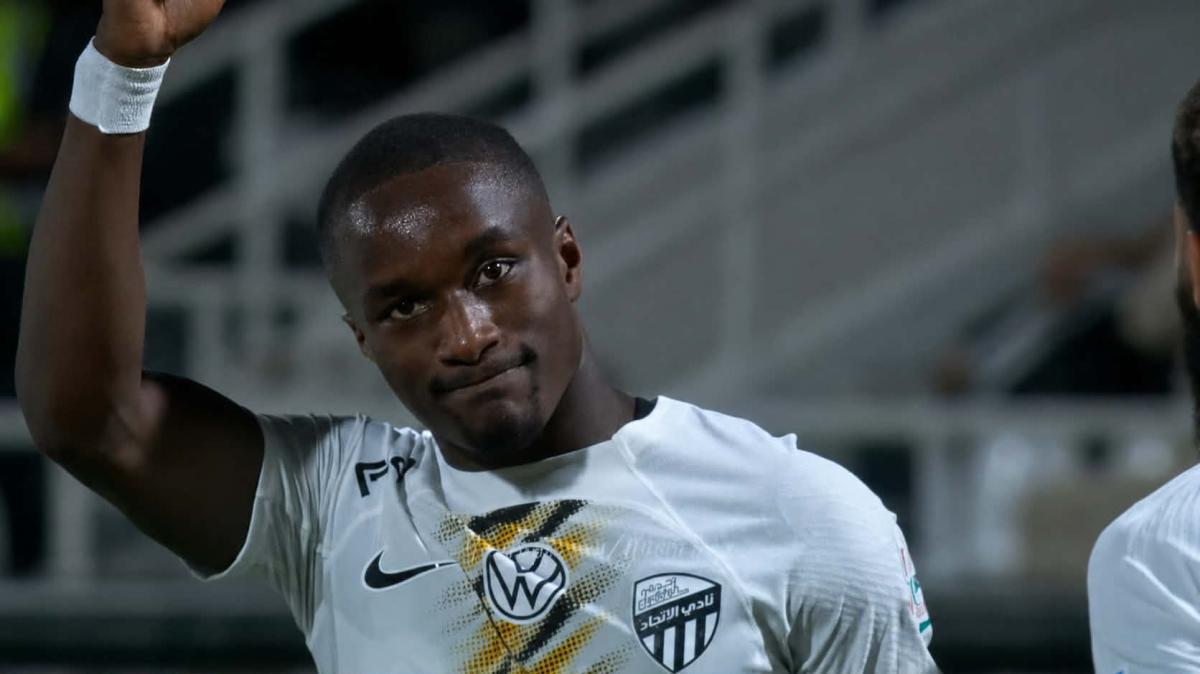 Sky - Inter-Diaby, anche Pavard come possibile contropartita