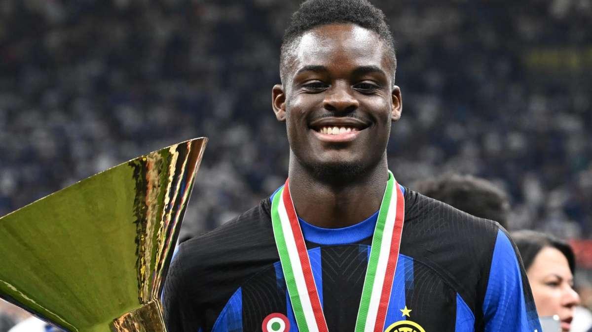 Bisseck: "Scudetto nel derby, quasi come una fiaba. Un prestito? Mai pensato di lasciare l'Inter, anzi..."