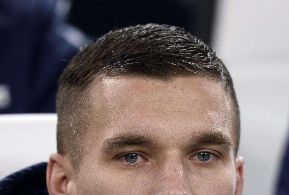 Podolski e la boxe: "Mayweather vs. Pacquiao finirà..."