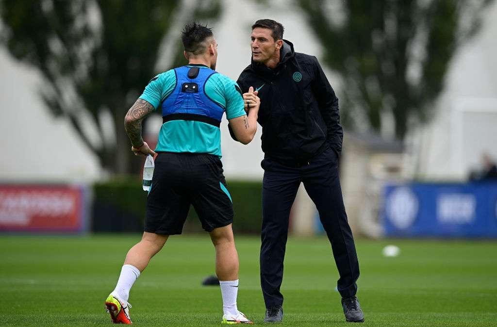 Zanetti: "Difendiamo lo scudetto tutti insieme! In bocca al lupo a mister e squadra"