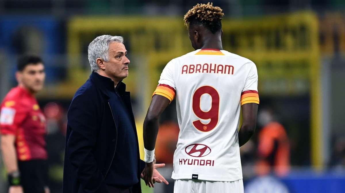 Abraham esalta Mourinho: "È una leggenda". Poi racconta: "Una volta mi chiamò in sala riunioni e mi disse..."