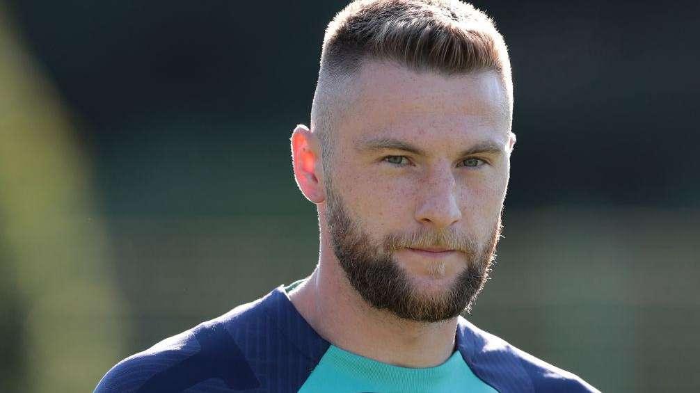 L'allenatore che lanciò Skriniar: "Siamo sempre in contatto, prima o poi lascerà l'Inter"