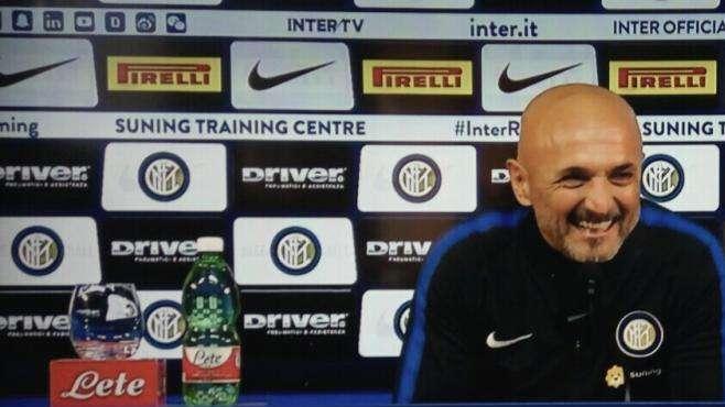 Spalletti: "I depressi stiano lontani dall'Inter. Mercato? Faremo la terza squadra coi dirigenti..."