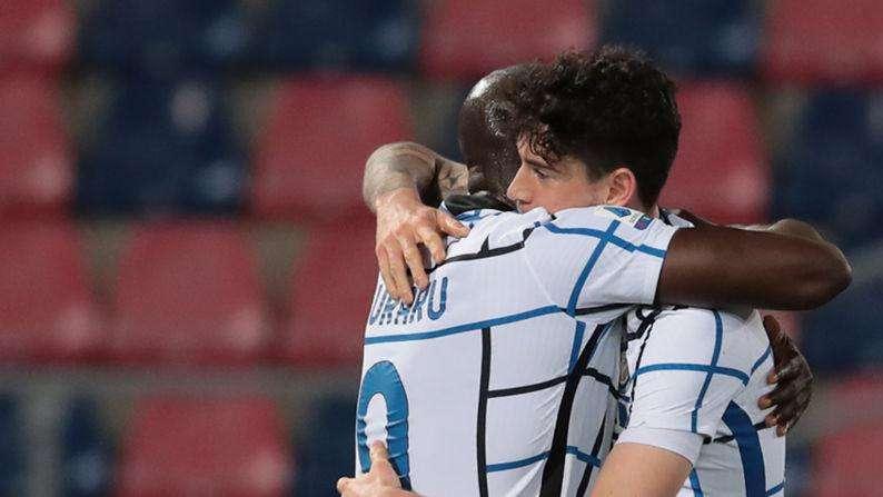 Bologna-Inter - Bastoni money in the bank, Lautaro taglia e cuce. Sanchez, ingresso da star