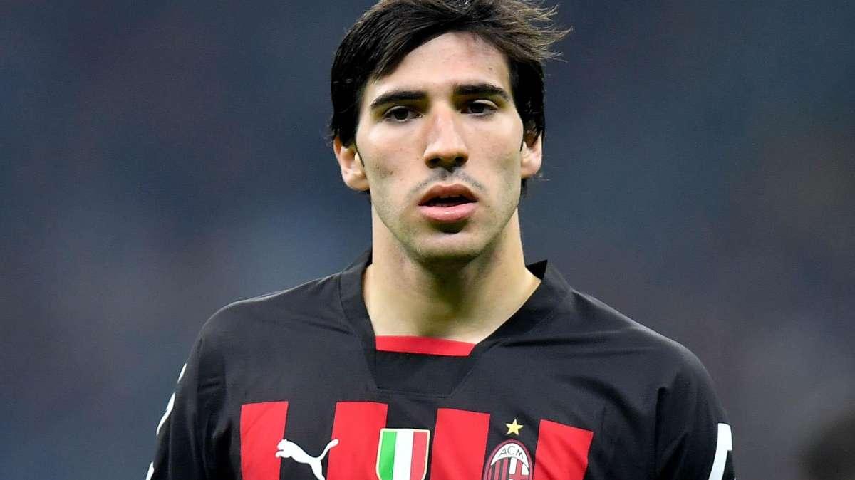 Tonali: "Scudetto bis? Siamo fiduciosi per due motivi. Barella e Jorginho più avanti di me" 