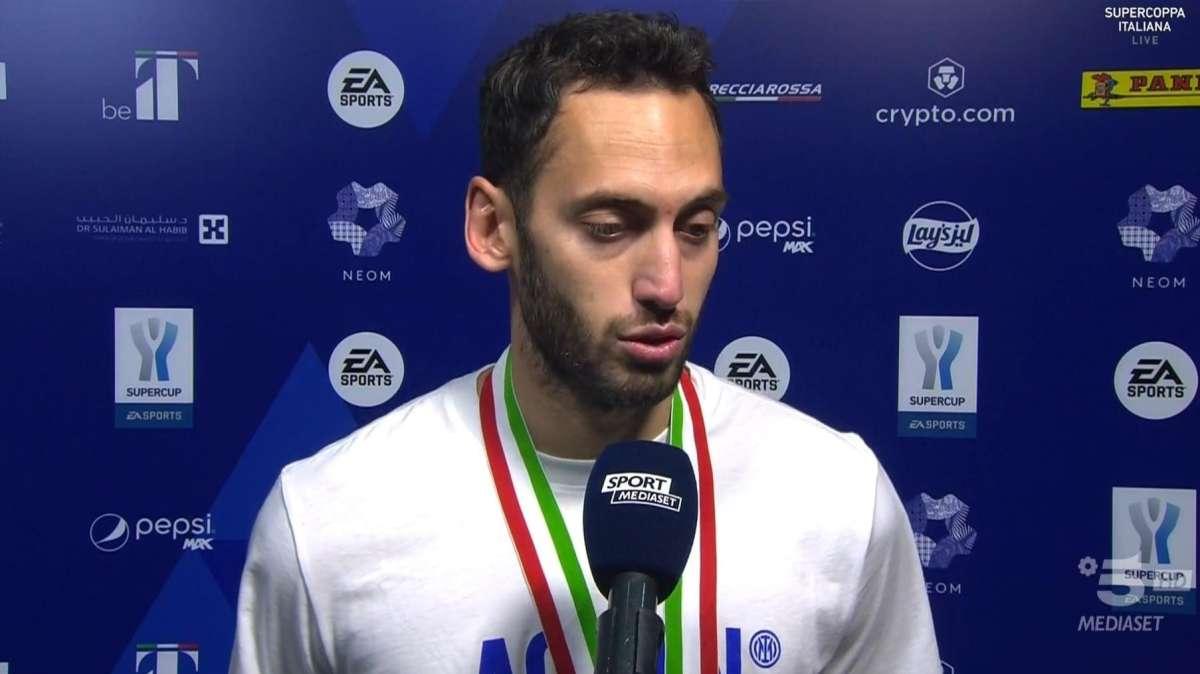 Calhanoglu a SM: "Abbiamo mangiato il Milan, devono rispettarci. Le loro feste? Il karma torna"