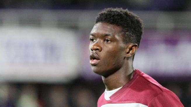 TS - Difesa, si ripartirà da JJ e Vidic. Torna Mbaye?
