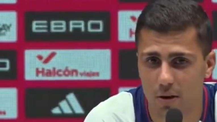 Pallone d'Oro, Rodri snobba Lautaro: "Penso andrà a un giocatore del PSG, però mi piacerebbe..."