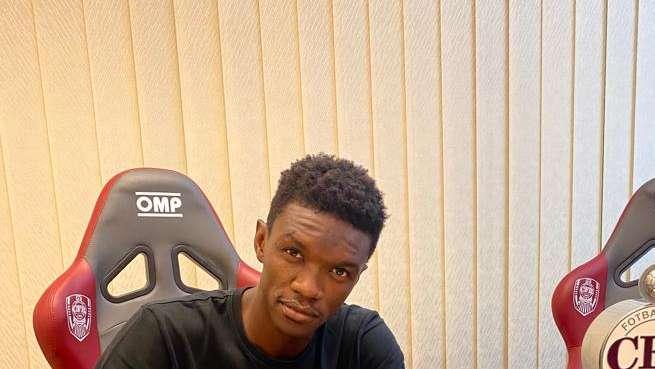 Mbaye: "La mia una situazione difficile. Scudetto? Inter e Juve meglio delle altre, ma a marzo..."