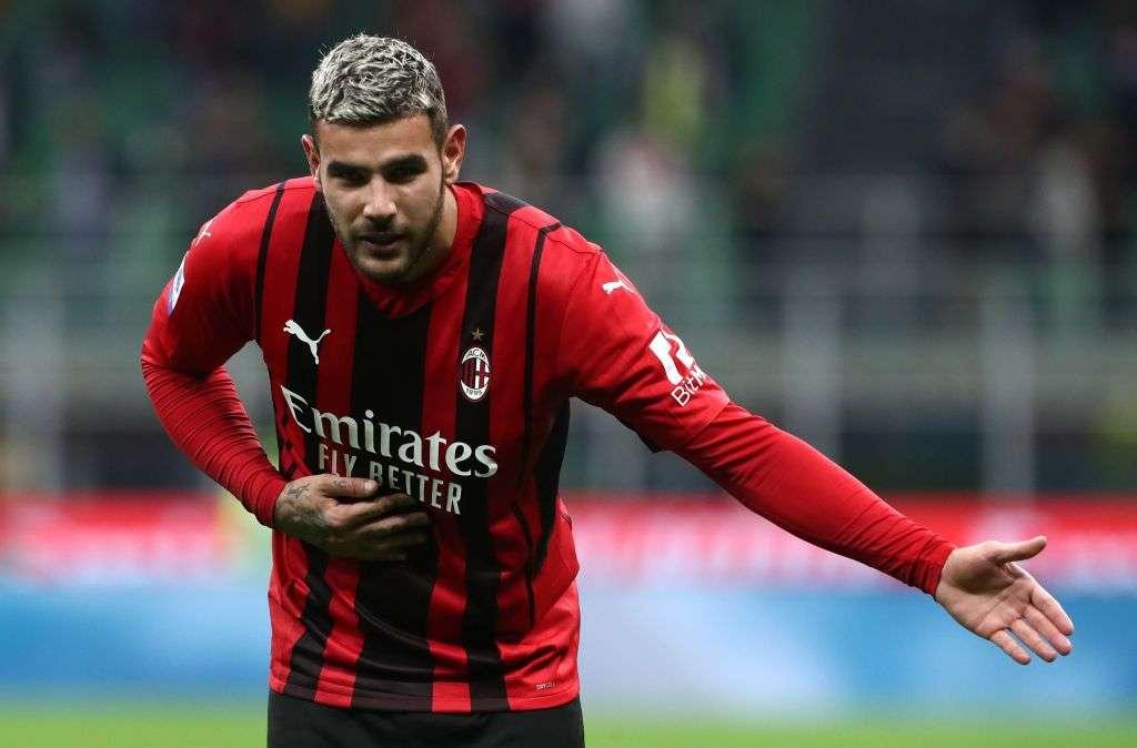 Il Milan vince a Roma, ma c'è la tegola Hernandez: espulso e niente derby