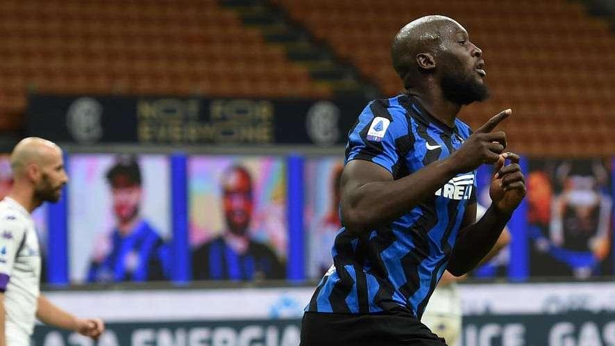 Lukaku: "Conte mi ha portato a un altro livello. All'Inter parliamo la stessa lingua, c'è grande unità di gruppo"