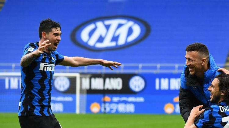 Darmian, Perisic e Young, tre opzioni a sinistra contro il Napoli: nell'Inter di Conte la corsia mancina non è più tabù