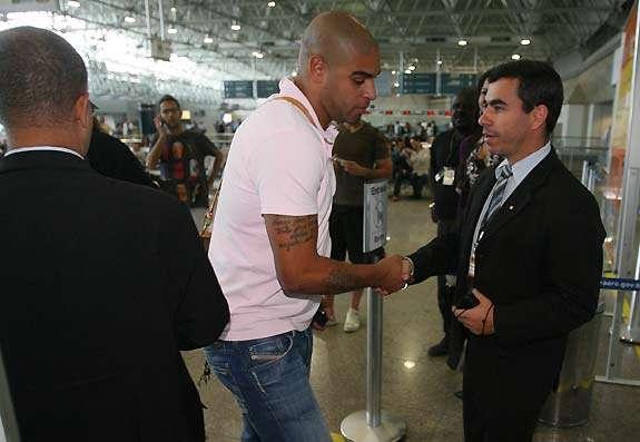 UFFICIALE - Adriano firma per il Corinthians