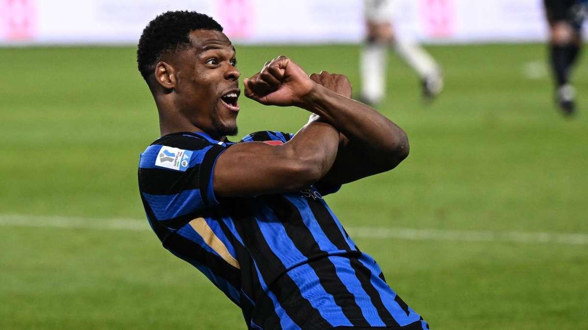 Dumfries, gol in Supercoppa come altri quattro olandesi. Ed è il terzo interista a colpire con una doppietta 