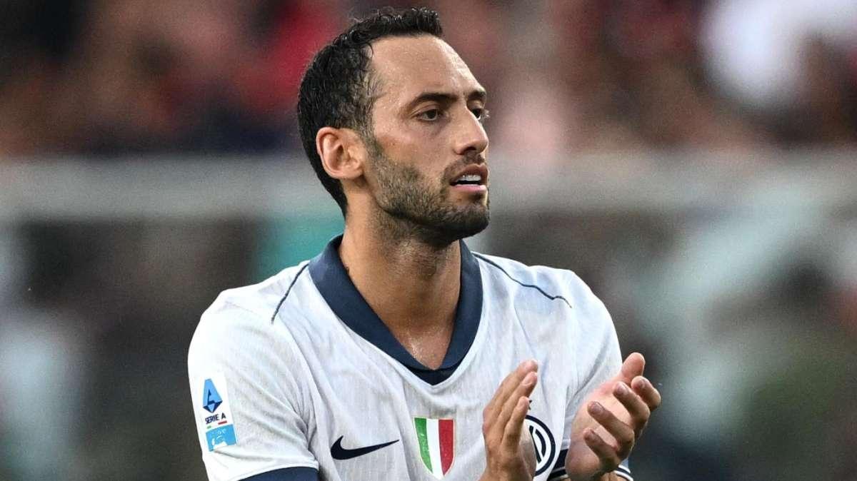 Calhanoglu annuncia: "Torno presto, penso già domenica". Recupero quasi completato