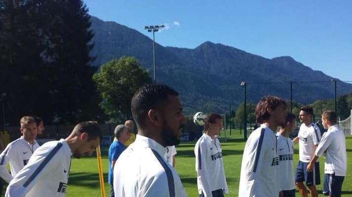 SEDUTA POMERIDIANA 15.07.14 - Applausi per M'Vila e Mazzarri. Intensità, tattica e spettacolo: pubblico entusiasta