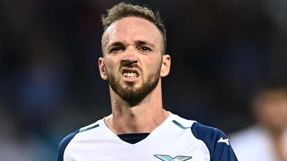 Lazio, Lazzari non si fida del Bologna: "Ha battuto l'Inter, Dall'Ara campo ostico"