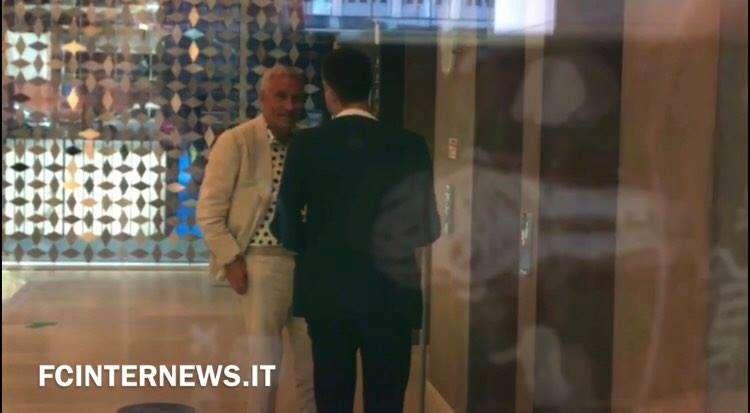 VIDEO - Oscar Damiani in sede Inter, si parla del futuro di Lucien Agoume