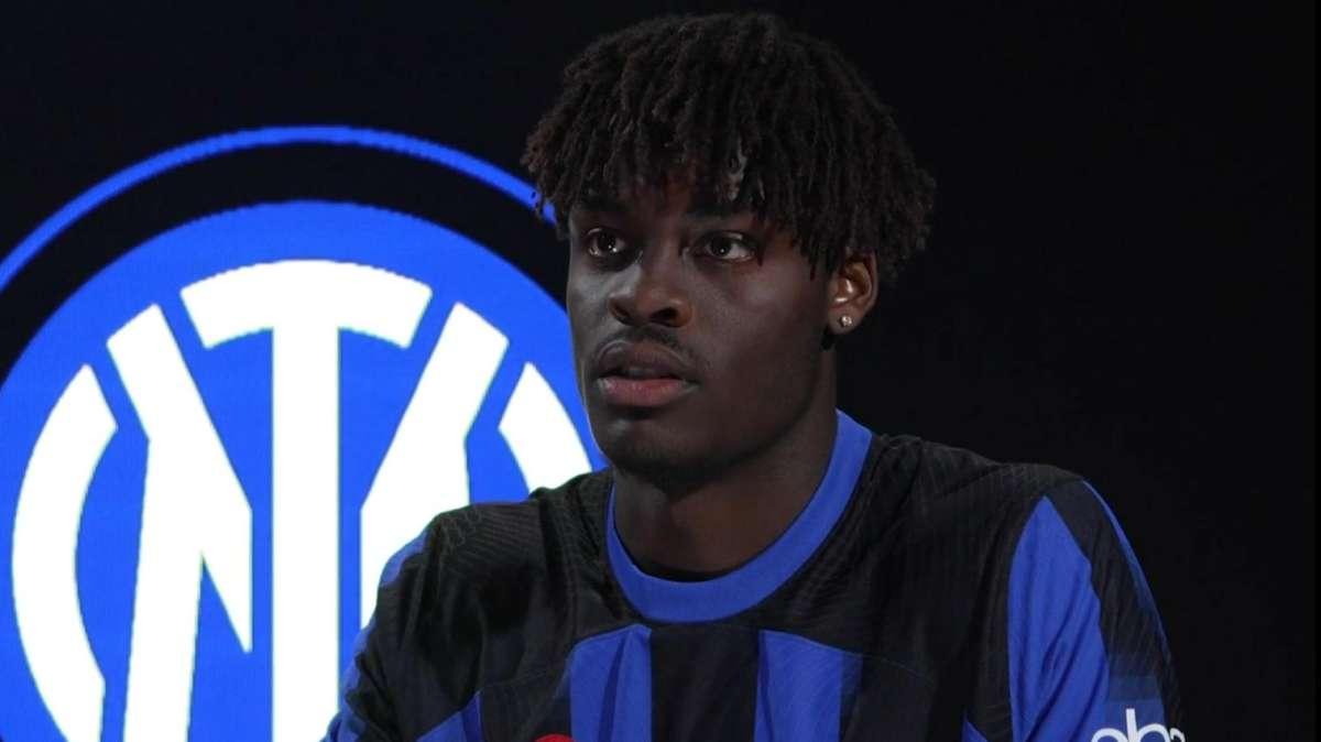 Bisseck a Sky: "Benfica buona squadra, ma siamo più forti. Inzaghi sa che sono pronto"