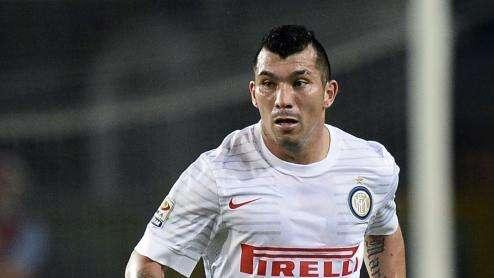 Medel, ancora idolo per il Boca: il suo gol al River...