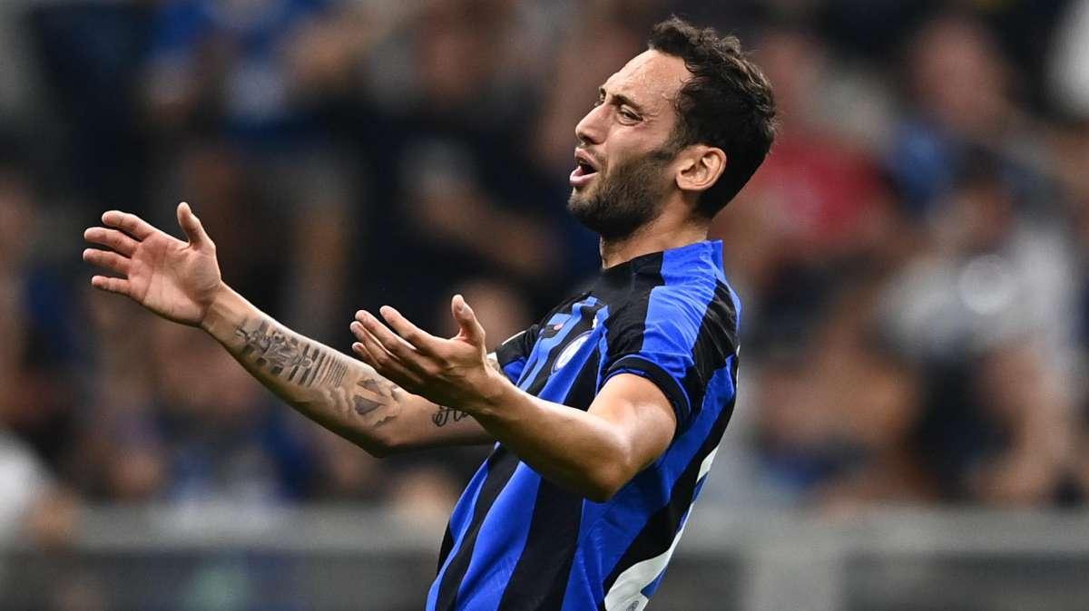 Calhanoglu esulta dopo la vittoria: "Era quello di cui avevamo bisogno"