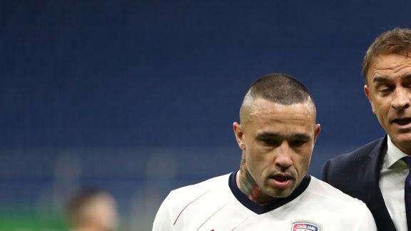 CdS - Nainggolan, due strade: entrambe portano al Cagliari. Sarà un Godin-bis?