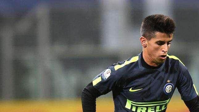 Valencia, caccia al terzino: l'Inter chiude al ritorno di Cancelo, si sonda A. Vidal