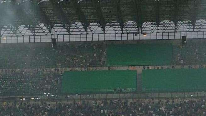Inter-Monza, contestazione della Curva Nord prima della gara: "Società, rispetto per gli interisti"