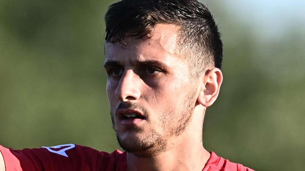 Cremonese, Valeri: "I fischi a Radu? È il brutto del calcio. Ma lui è un grande giocatore"