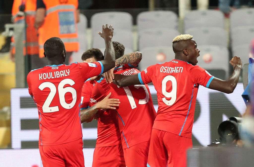 Serie A, Roma senza affanni. Il Napoli non si ferma: piegata anche la Viola