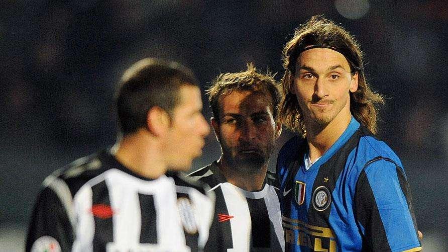 Raiola: "Ibrahimovic non vuole andare via"
