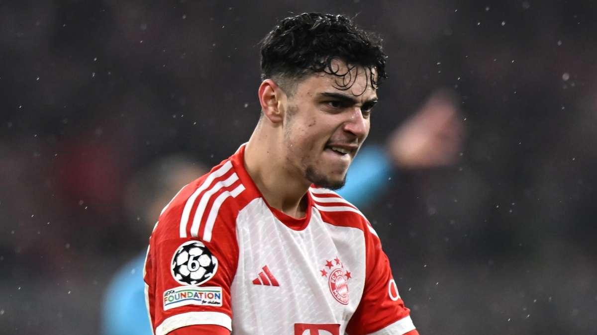 Bayern Monaco, tegola Pavlovic. Eberl: "Ha la mononucleosi, servirà tempo per il recupero"