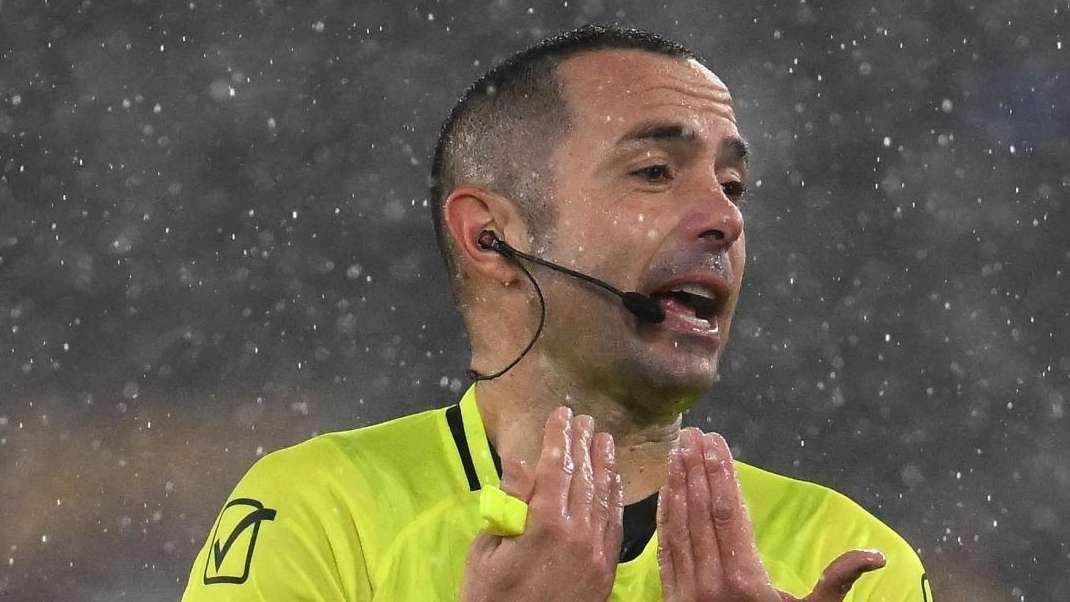 Roma-Inter, la moviola - Guida, prestazione positiva con un unico errore 'serio'