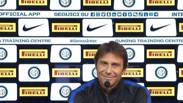 Dagli sfoghi di rabbia al sorriso di fiducia: il 'vecchio' e il 'nuovo' Conte