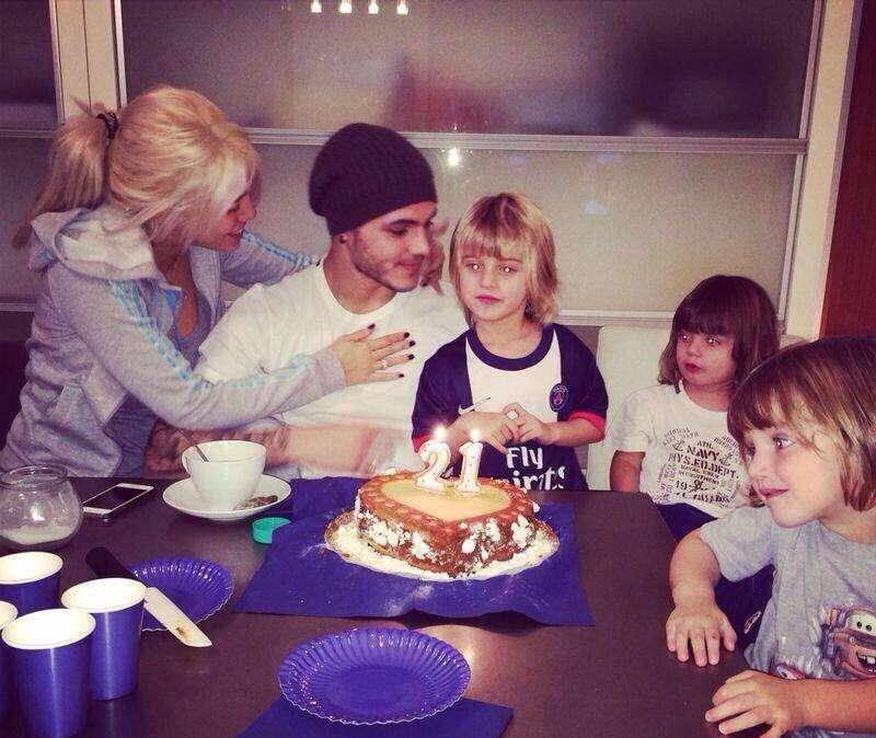 FOTO - Icardi festeggia il compleanno con Wanda