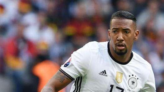 Bild - Jerome Boateng in vendita, costa 15 milioni. Inter e Juve hanno preso informazioni