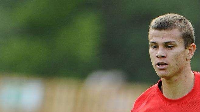 SI - Longo convinto da Zeman, sarà Cagliari. E Ibarbo...