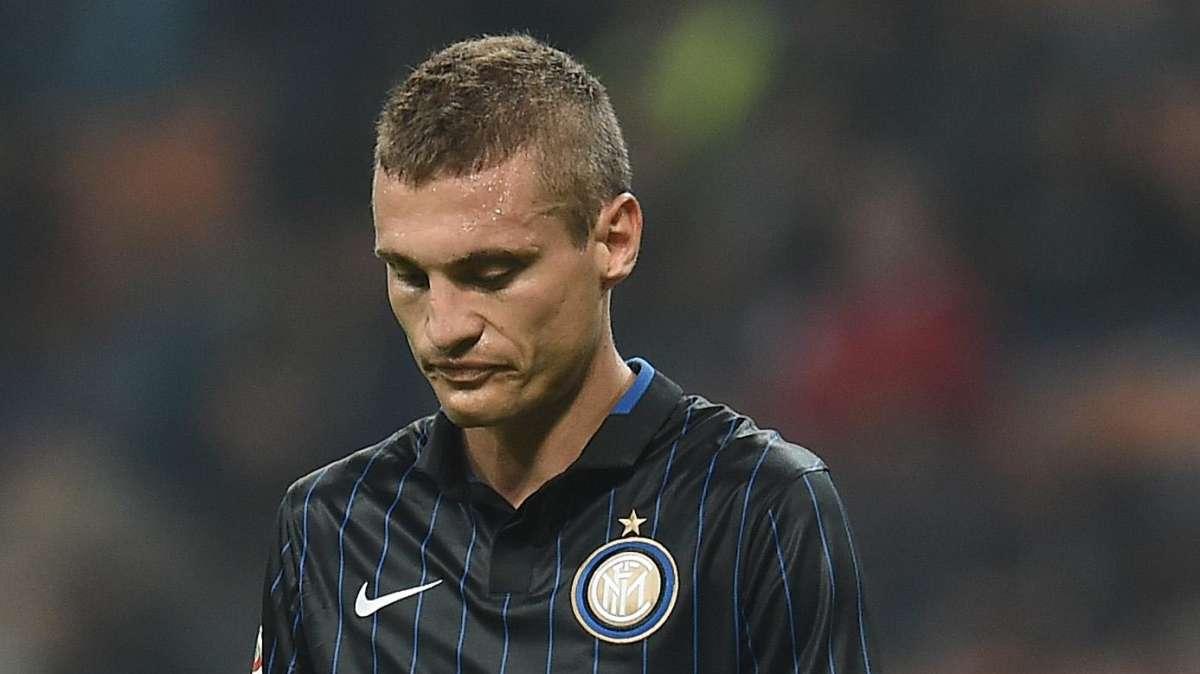 Nemanja Vidic non parte per Baku: sindrome influenzale per il serbo